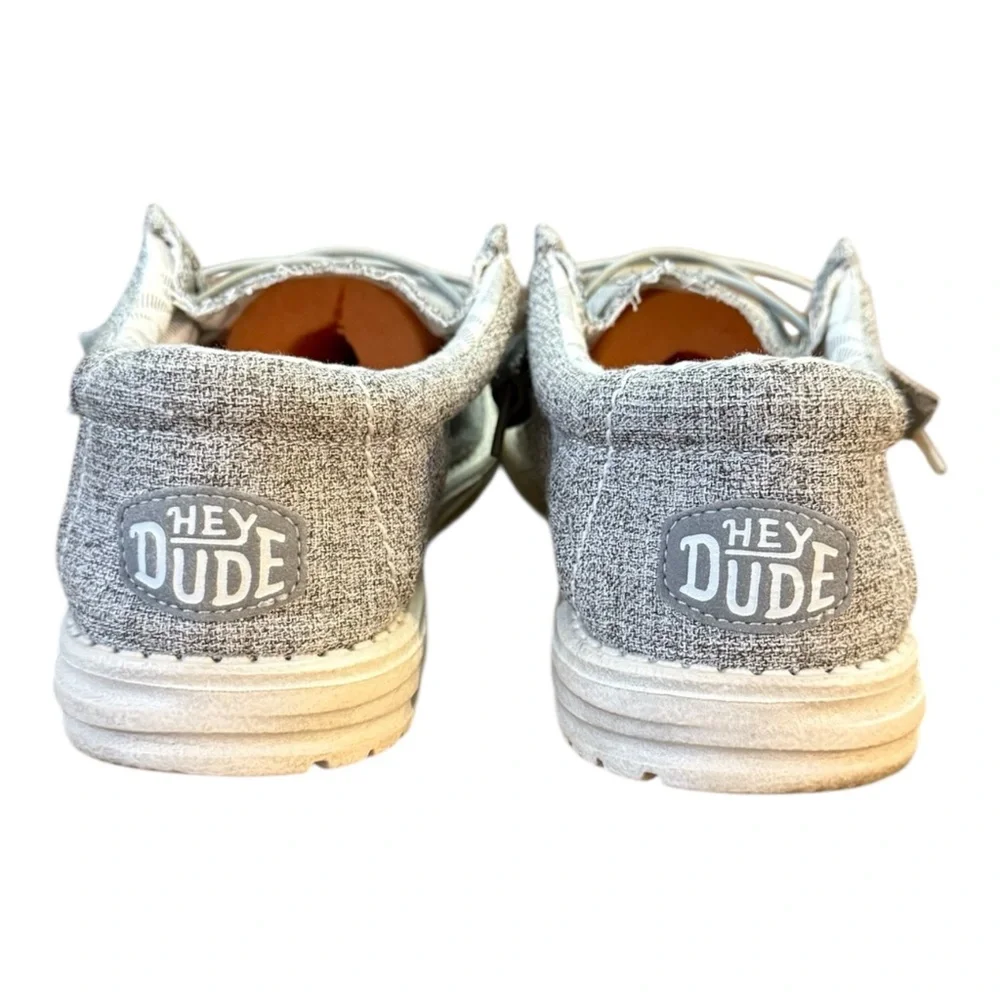 Hey Dude Wally Linen in Iron Men’s Size 8 Women’s Size 9
